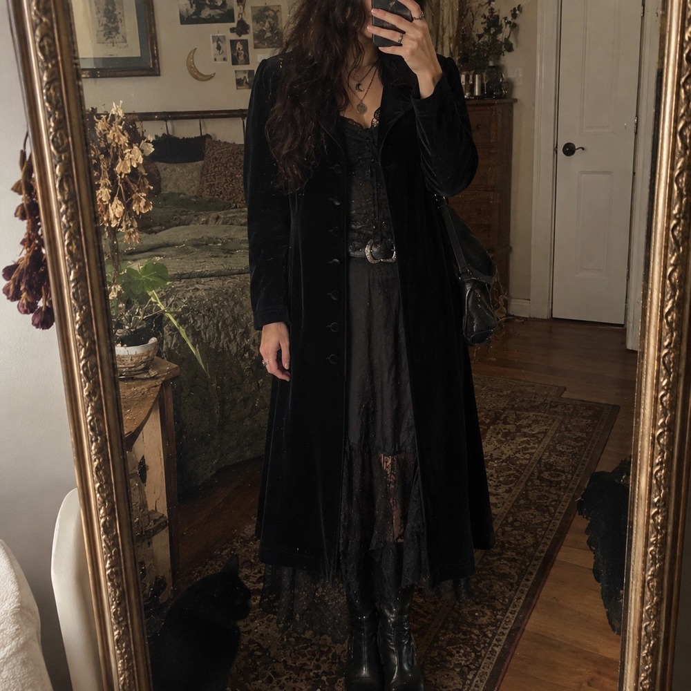 Cabi Velvet Duster Coat Womens M Black Whimsigoth Witchy Goth Dark Academia